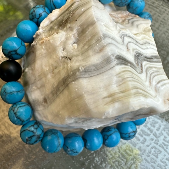 Artisan Crafted Blue Turquoise & Obsidian Stone Bracelet - Picture 5 of 10
